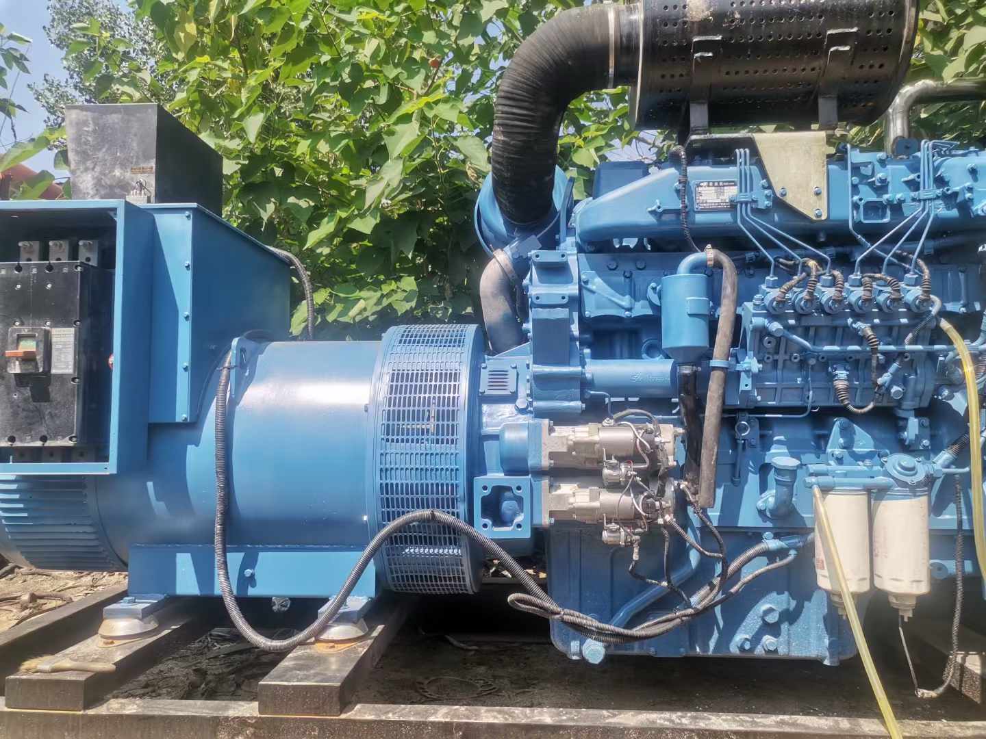 和田县详细说明降低 800kW 柴油发电机输出电流波动的方法