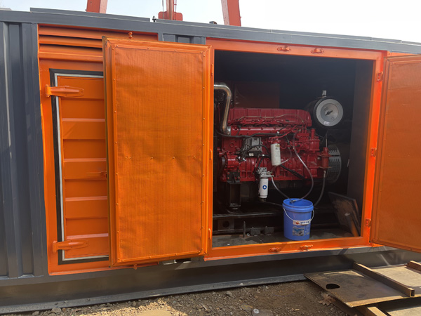 和田县哪些因素会影响 200KW 柴油发电机的燃油消耗率？